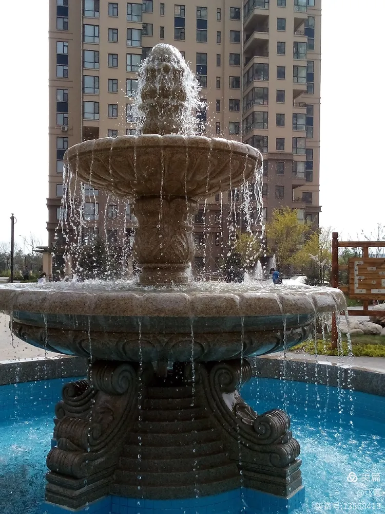 丽水蓝湾小区里的喷泉我的孩子们都看好了这里